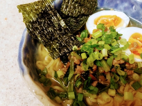 冷蔵庫の残り物余り物で作るラーメン